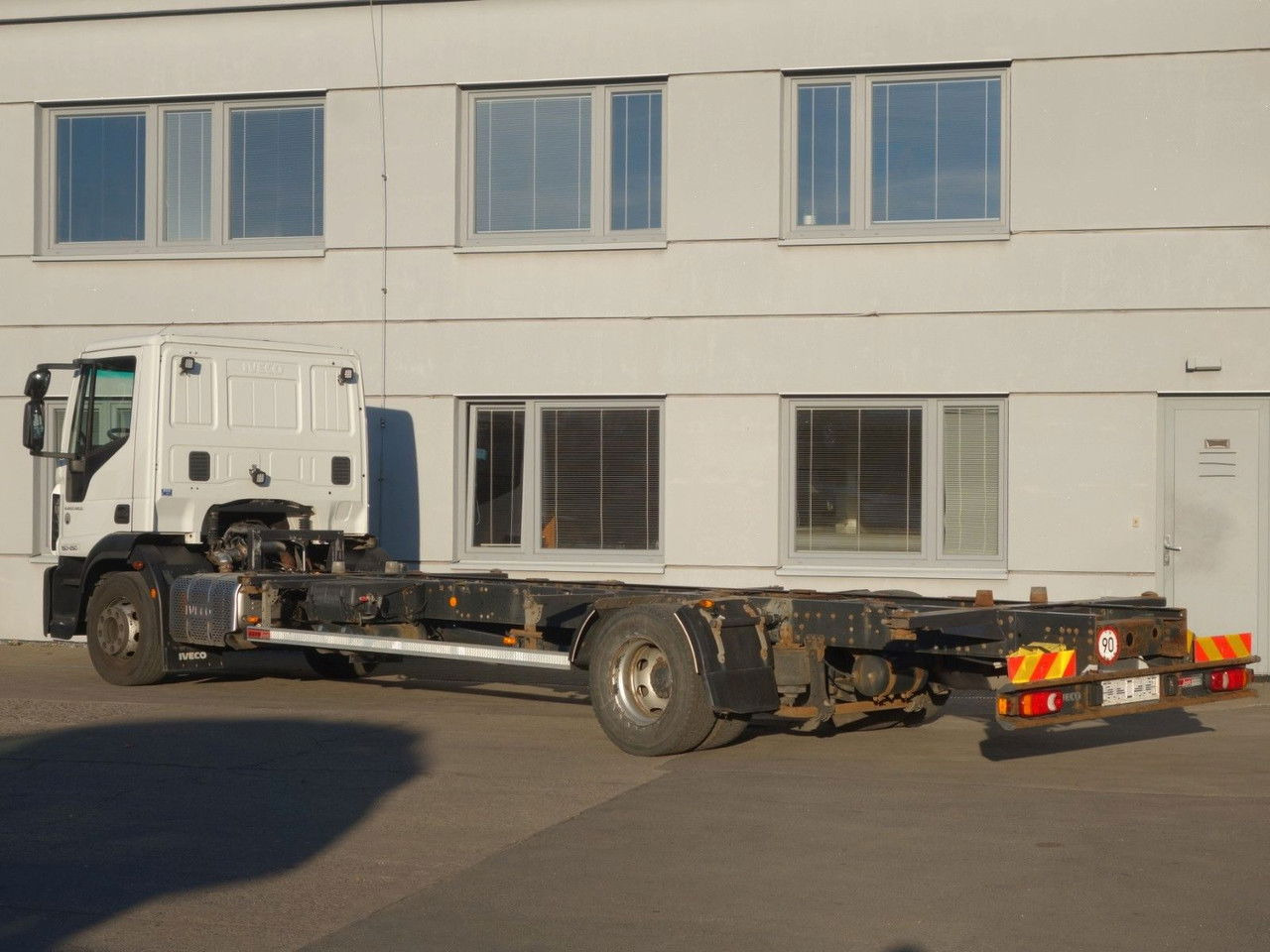 Iveco EuroCargo 150 150E 250 Wechselfahrgestel, BDFl - Kontejnérový podvozek/ Výměnná nástavba: obrázek 4 Iveco EuroCargo 150 150E 250 Wechselfahrgestel, BDFl - Kontejnérový podvozek/ Výměnná nástavba: obrázek 4