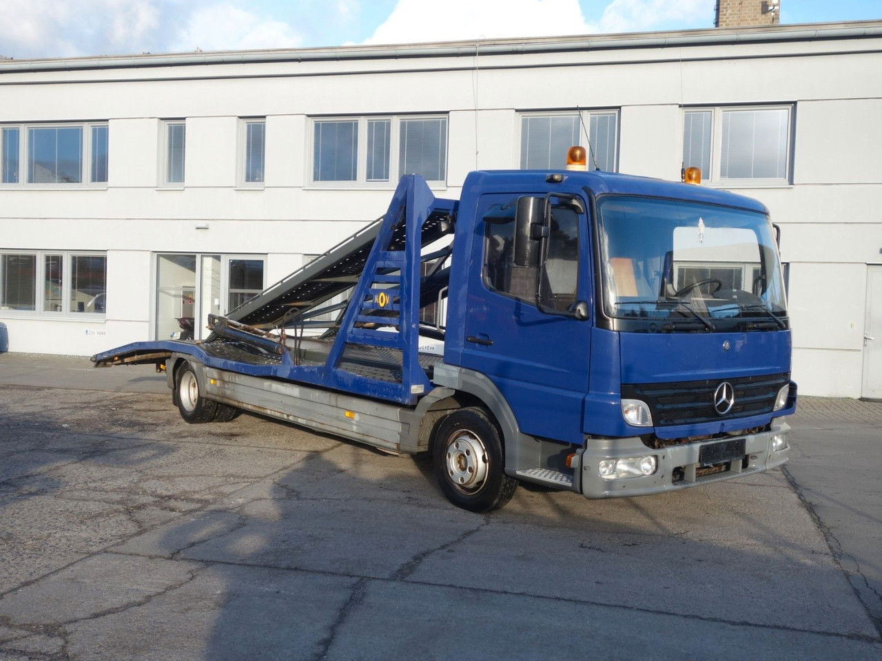 Mercedes-Benz Atego 815 für 2 PKW - Přepravník automobilů: obrázek 4 Mercedes-Benz Atego 815 für 2 PKW - Přepravník automobilů: obrázek 4