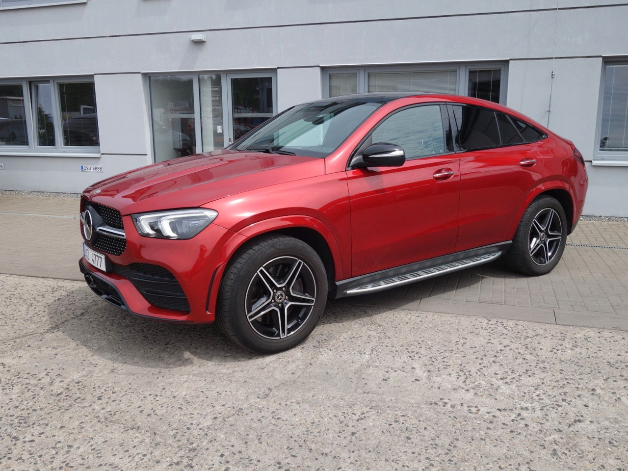Mercedes-Benz GLE 400 d 4Matic Coupe Pano - SUV: obrázek 2 Mercedes-Benz GLE 400 d 4Matic Coupe Pano - SUV: obrázek 2