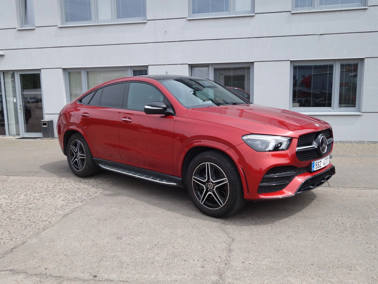 Mercedes-Benz GLE 400 d 4Matic Coupe Pano - SUV: obrázek 3 Mercedes-Benz GLE 400 d 4Matic Coupe Pano - SUV: obrázek 3
