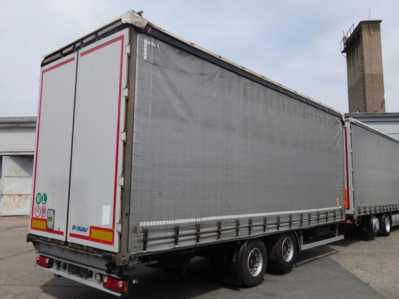 Renault T520 6x2 + trailer, 120m3, 2x Liftachse - Plachtový nákladní auto: obrázek 5 Renault T520 6x2 + trailer, 120m3, 2x Liftachse - Plachtový nákladní auto: obrázek 5