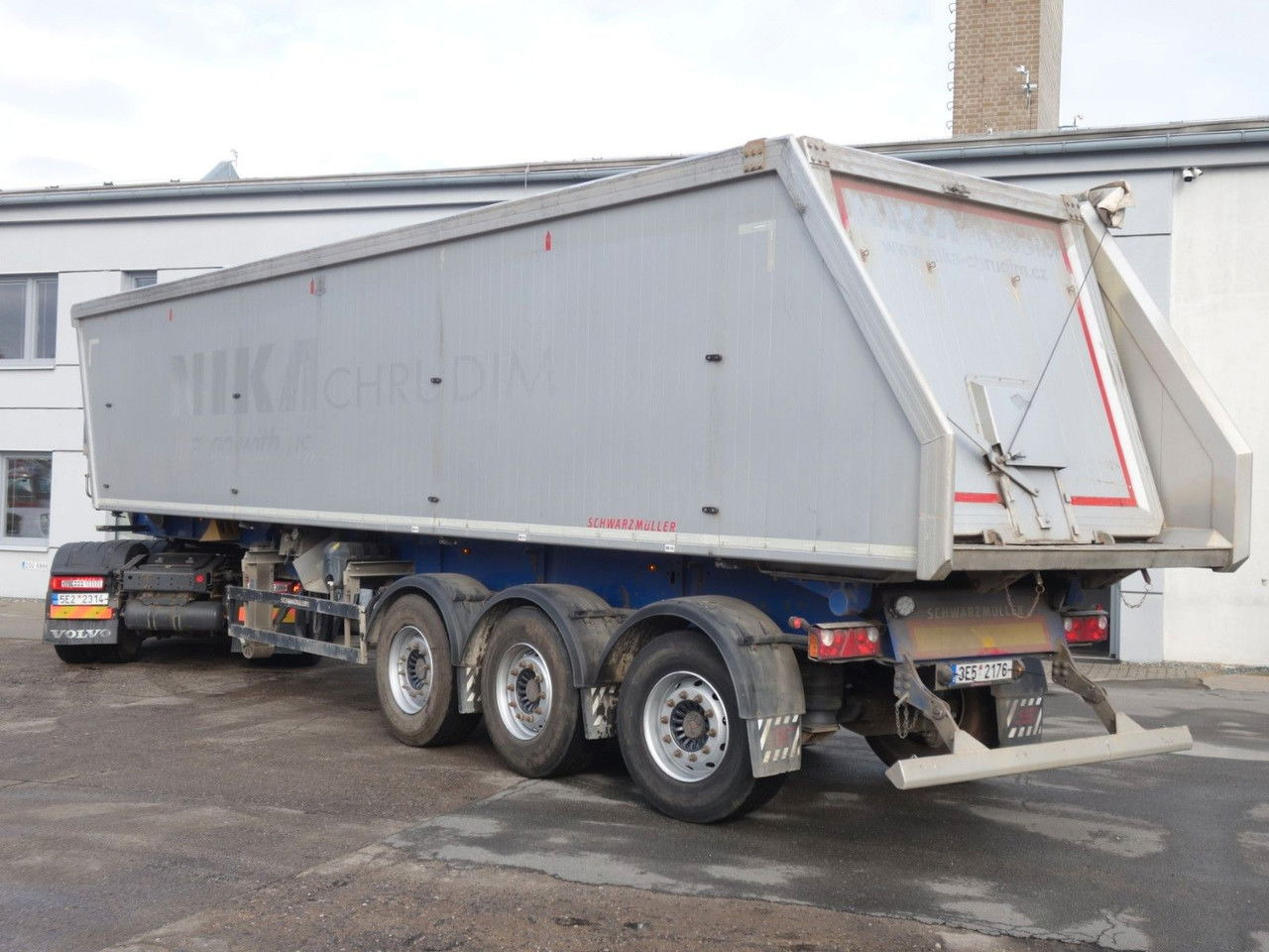 Schwarzmüller SK KIS 3/E , 50 cm3, SAF, Liftachse - Sklápěcí návěs: obrázek 4 Schwarzmüller SK KIS 3/E , 50 cm3, SAF, Liftachse - Sklápěcí návěs: obrázek 4