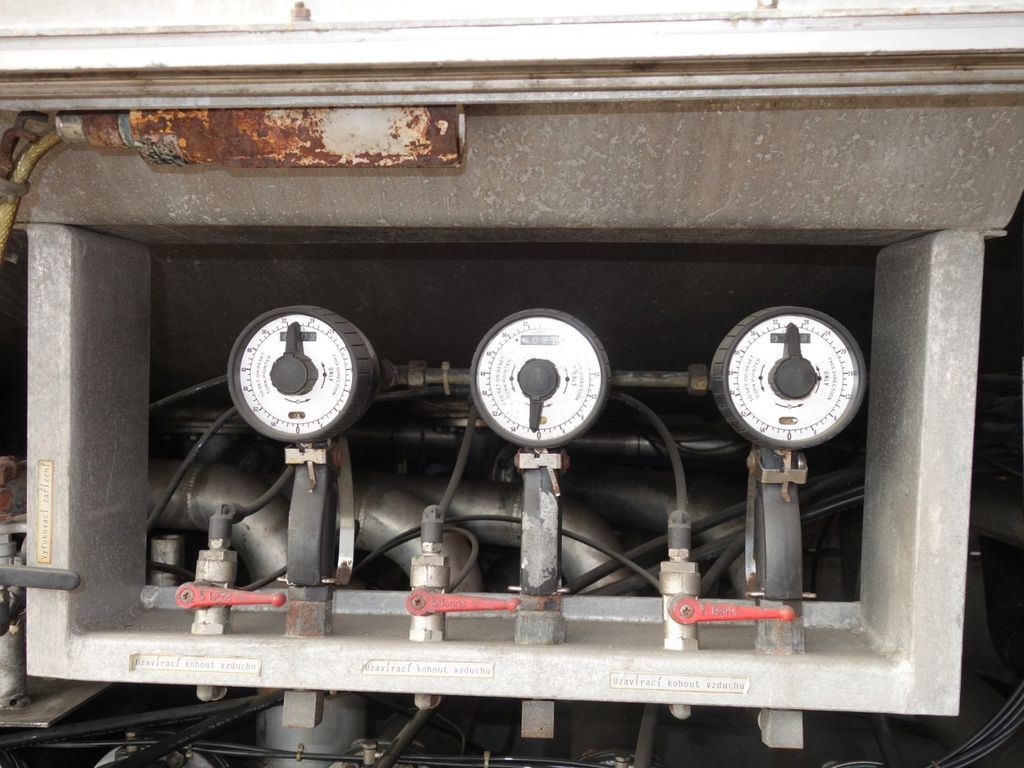 Schwarzmüller TSL 3/E  Diesel/Benzin  7 Kammern  leasing Schwarzmüller TSL 3/E  Diesel/Benzin  7 Kammern: obrázek 14