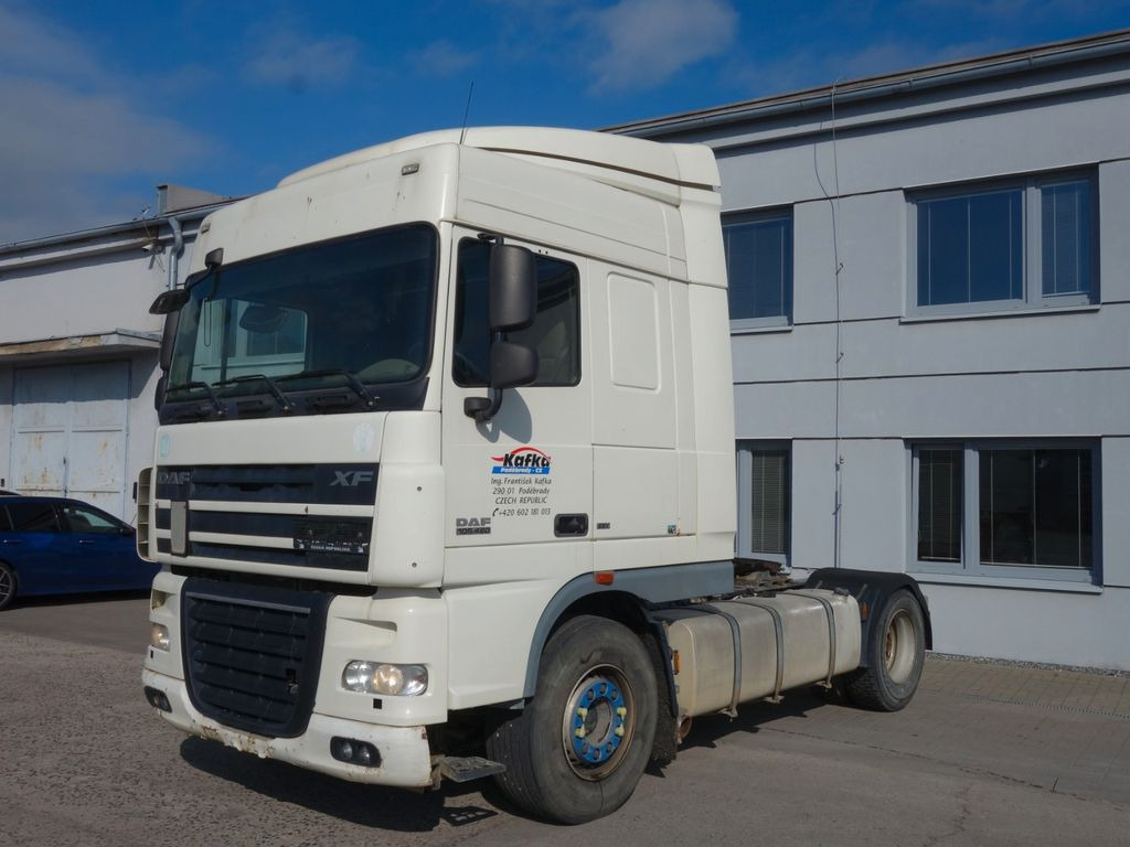 DAF XF 460 SC Standard Hydraulik - Tahač: obrázek 2 DAF XF 460 SC Standard Hydraulik - Tahač: obrázek 2