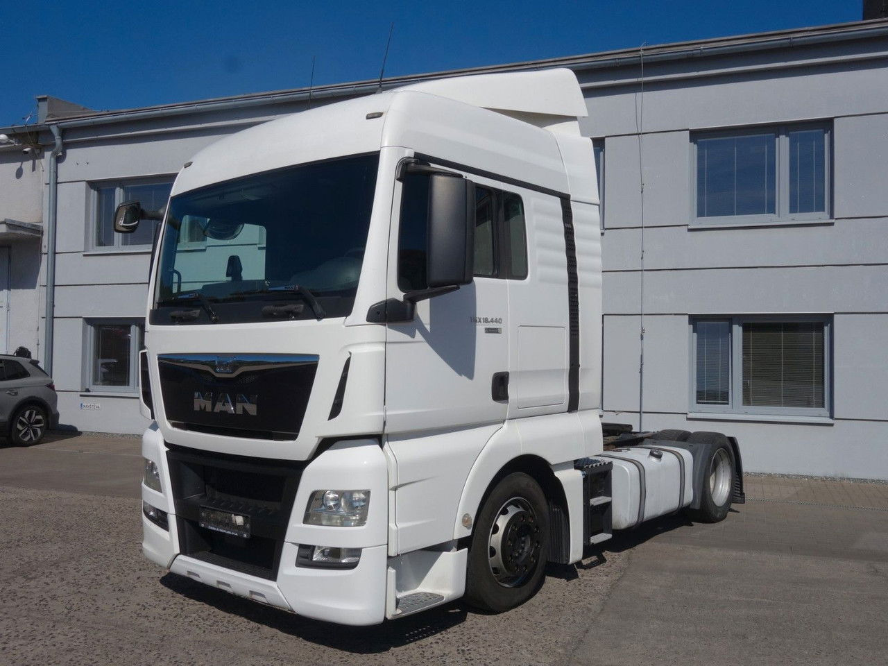 MAN TGX 18.440 XLX, E6, LD - Tahač: obrázek 2 MAN TGX 18.440 XLX, E6, LD - Tahač: obrázek 2