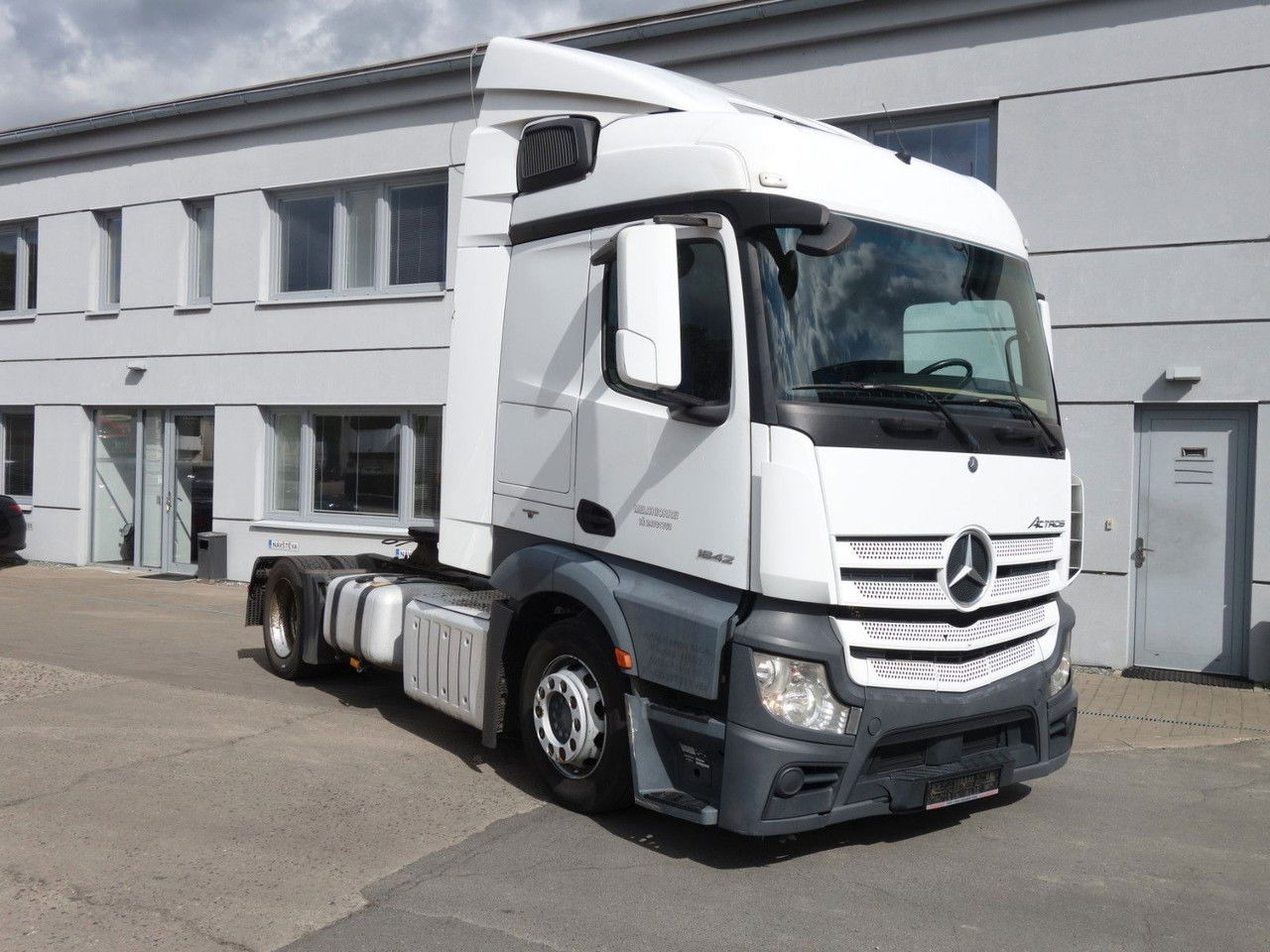 Mercedes-Benz Actros 1842 Lsnrl, Standklima, 2 Stk. - Tahač: obrázek 3 Mercedes-Benz Actros 1842 Lsnrl, Standklima, 2 Stk. - Tahač: obrázek 3