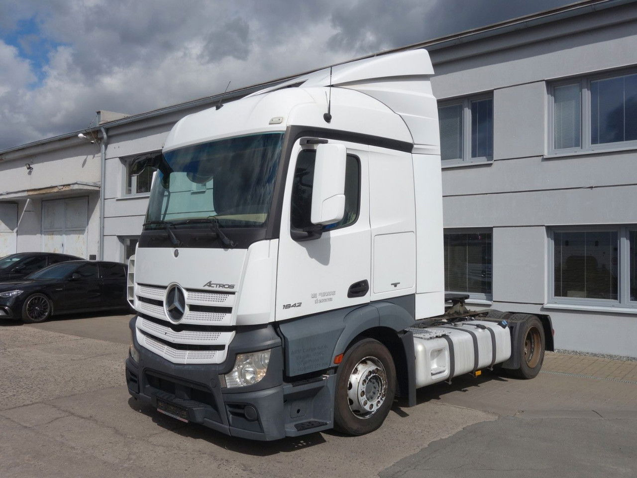 Mercedes-Benz Actros 1842 Lsnrl, Standklima, 2 Stk. - Tahač: obrázek 2 Mercedes-Benz Actros 1842 Lsnrl, Standklima, 2 Stk. - Tahač: obrázek 2