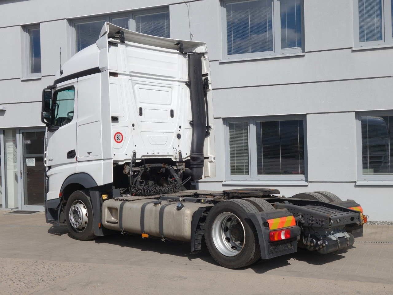 Mercedes-Benz Actros 1843 Lowdeck Lowliner - Tahač: obrázek 3 Mercedes-Benz Actros 1843 Lowdeck Lowliner - Tahač: obrázek 3