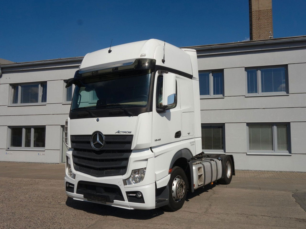 Mercedes-Benz Actros 1845 LS Standard Giga Space - Tahač: obrázek 1 Mercedes-Benz Actros 1845 LS Standard Giga Space - Tahač: obrázek 1