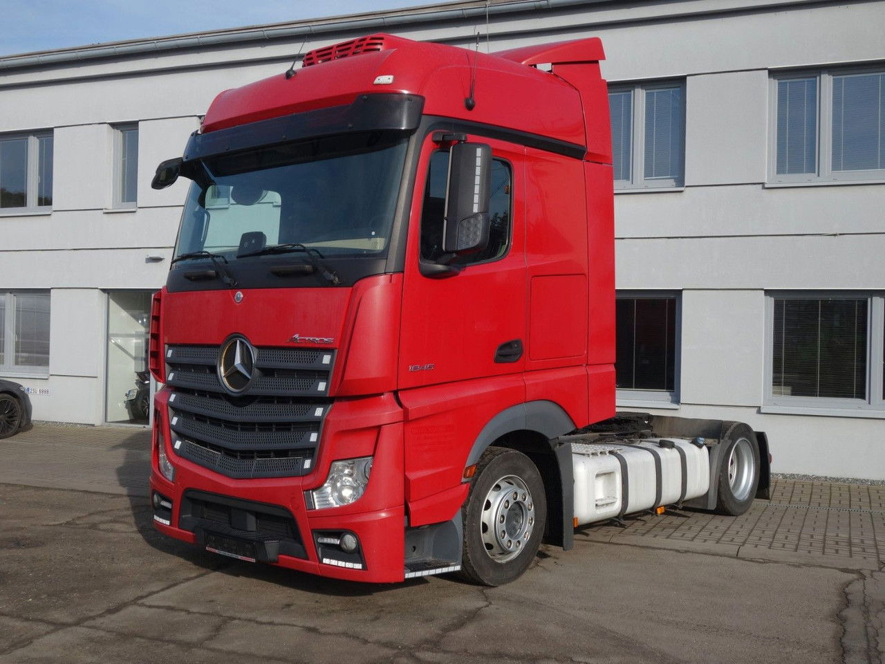 Mercedes-Benz Actros 1845 Lsnrl, Lowdeck, Standklima - Tahač: obrázek 2 Mercedes-Benz Actros 1845 Lsnrl, Lowdeck, Standklima - Tahač: obrázek 2