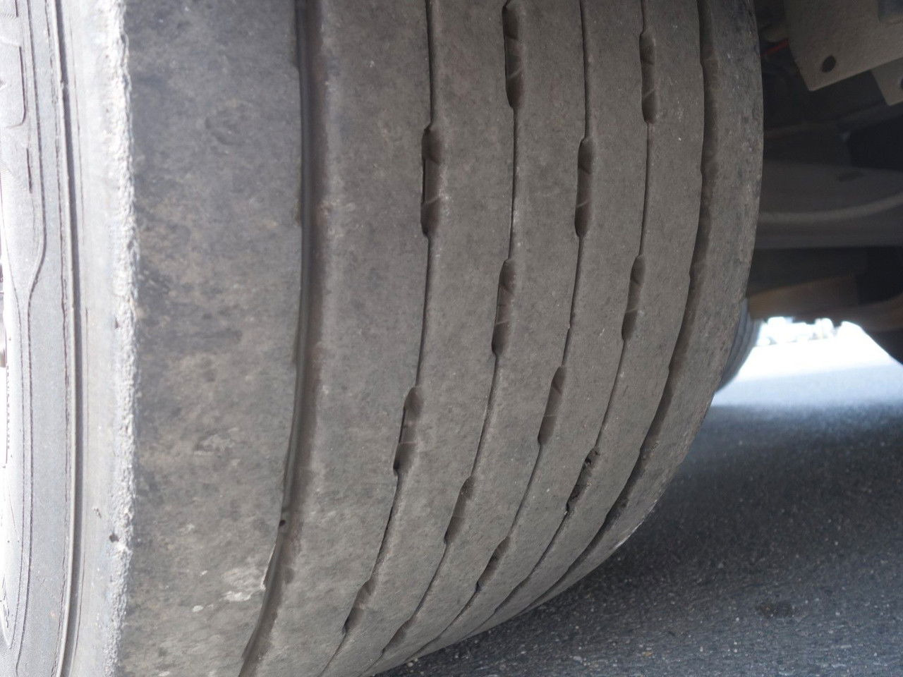 Plachtový nákladní auto Volvo FH 460 XL 6x2, 120 cbm, Durchfahren: obrázek 9