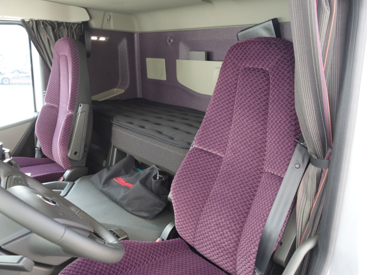 Přepravník automobilů Volvo FM 13, 460 PS, Retarder,  fur Euro Lohr, Neue Volvo FM 13, 460 PS, Retarder,  fur Euro Lohr, Neue: obrázek 8