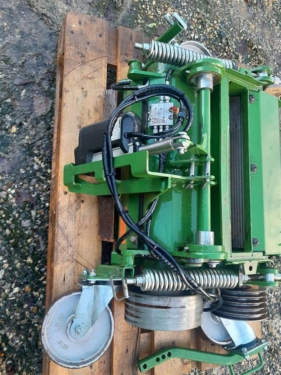 Krone Optimaxx 250 Corncracker - Stroj na sklizeň pícnin: obrázek 2 Krone Optimaxx 250 Corncracker - Stroj na sklizeň pícnin: obrázek 2