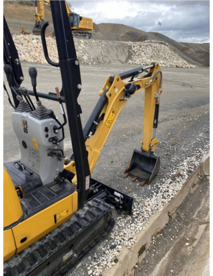 CAT 300.9D - Pásové rýpadlo: obrázek 3 CAT 300.9D - Pásové rýpadlo: obrázek 3