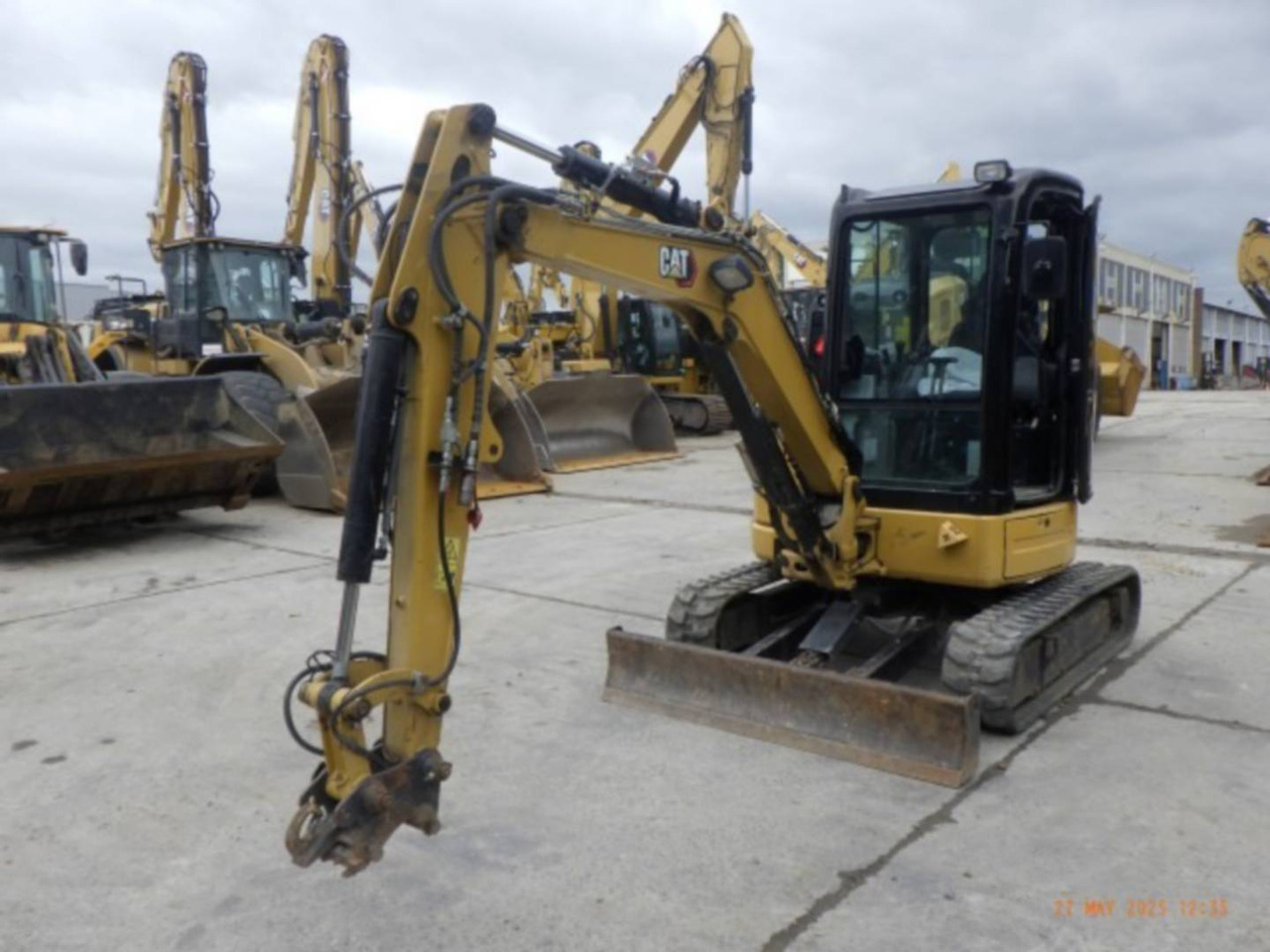 CAT 303.5E2CR - Pásové rýpadlo: obrázek 1 CAT 303.5E2CR - Pásové rýpadlo: obrázek 1