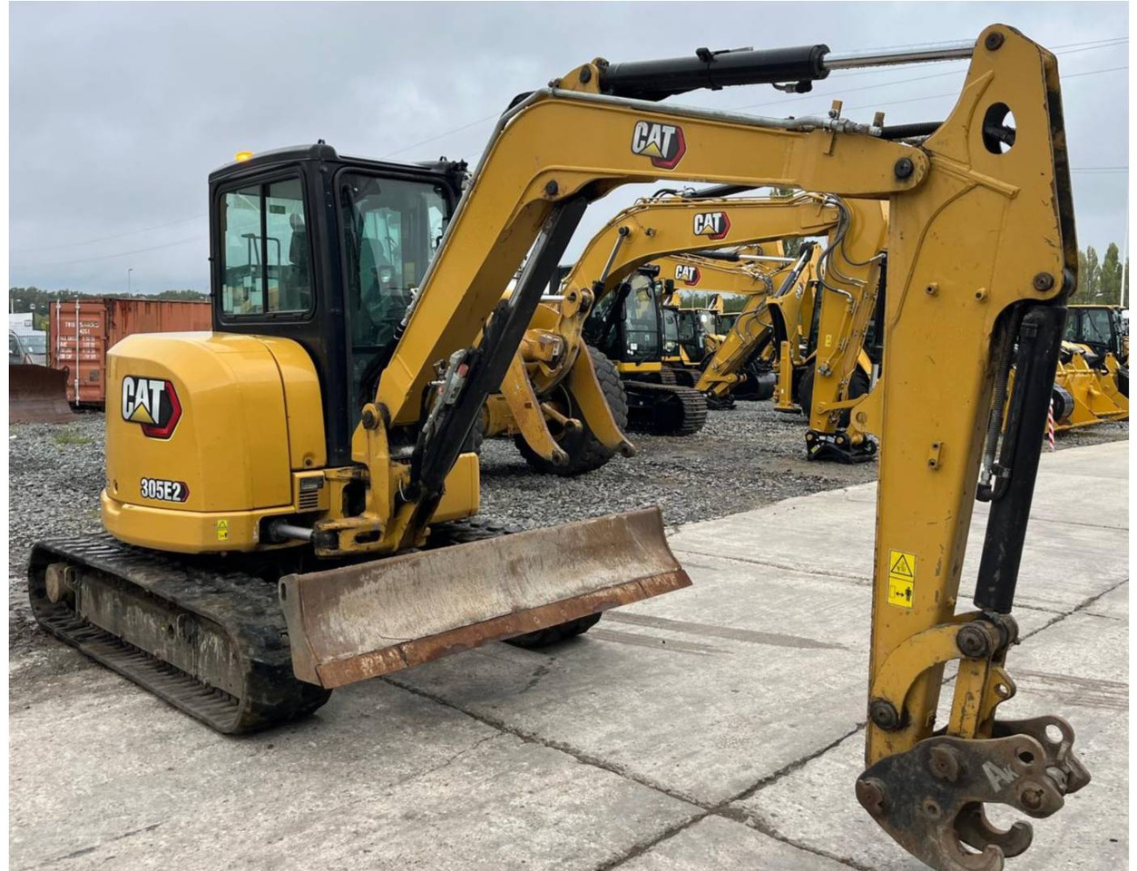 CAT 305E2CR - Pásové rýpadlo: obrázek 2 CAT 305E2CR - Pásové rýpadlo: obrázek 2