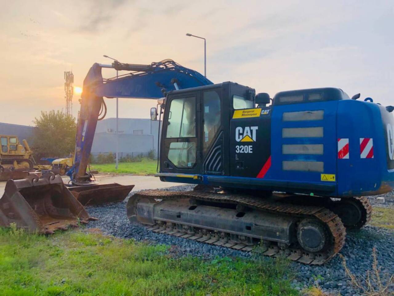 CAT 320 E LN - Pásové rýpadlo: obrázek 4 CAT 320 E LN - Pásové rýpadlo: obrázek 4