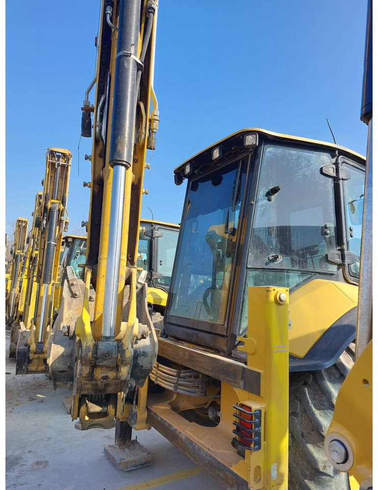 CAT 434-07 - Rýpadlo-nakladač: obrázek 3 CAT 434-07 - Rýpadlo-nakladač: obrázek 3