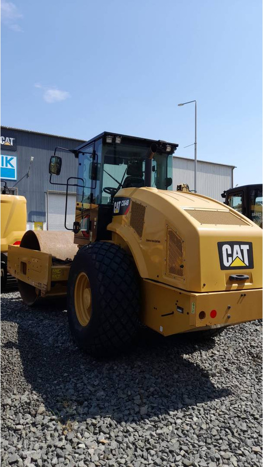 CAT CS64B - Kompaktor: obrázek 4 CAT CS64B - Kompaktor: obrázek 4