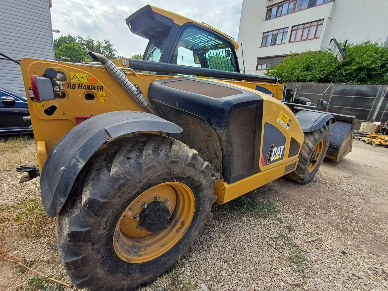 CAT TH3510D - Teleskopický manipulátor: obrázek 3 CAT TH3510D - Teleskopický manipulátor: obrázek 3
