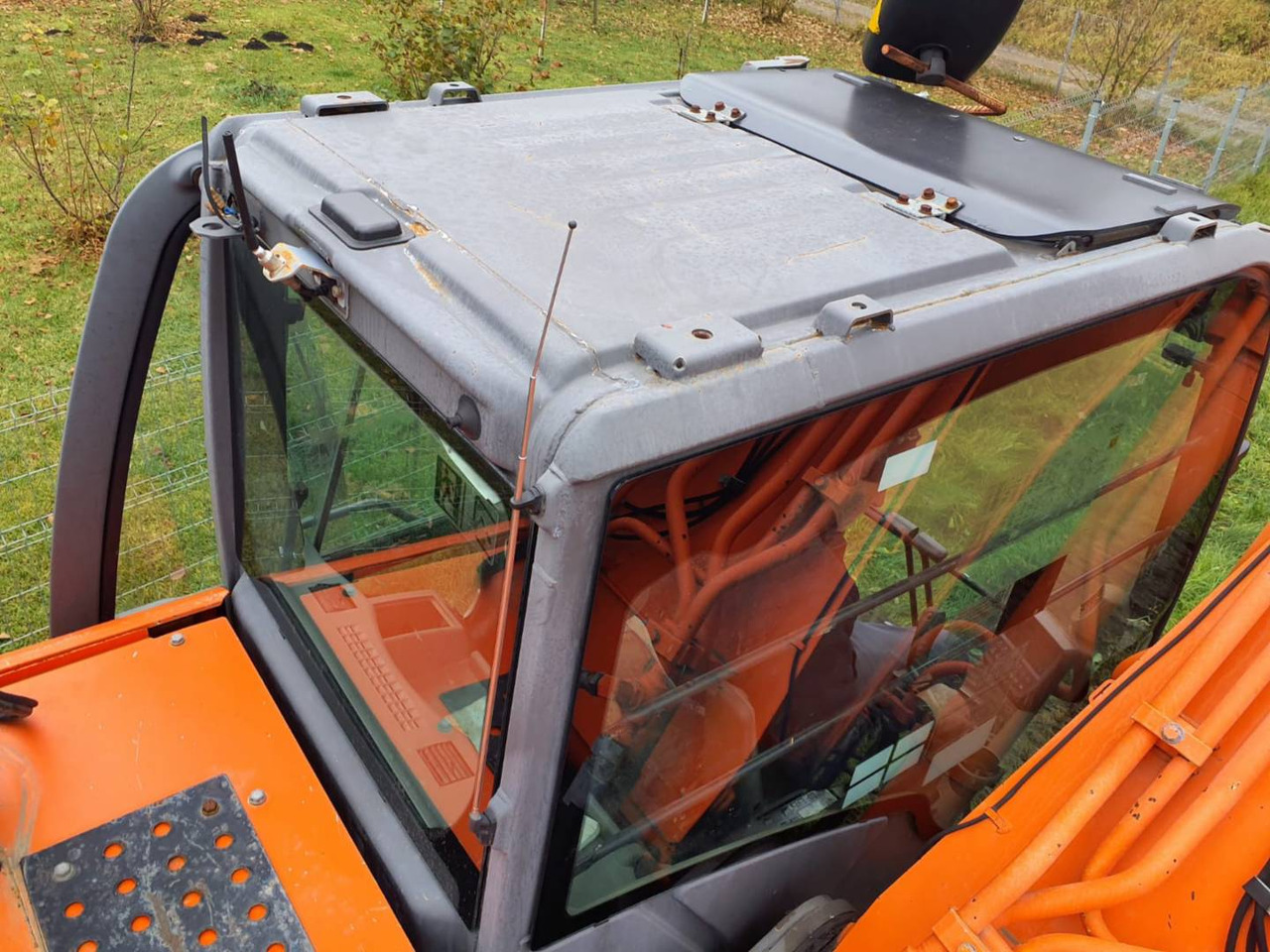 HITACHI ZX280LCN-3 - Pásové rýpadlo: obrázek 1 HITACHI ZX280LCN-3 - Pásové rýpadlo: obrázek 1