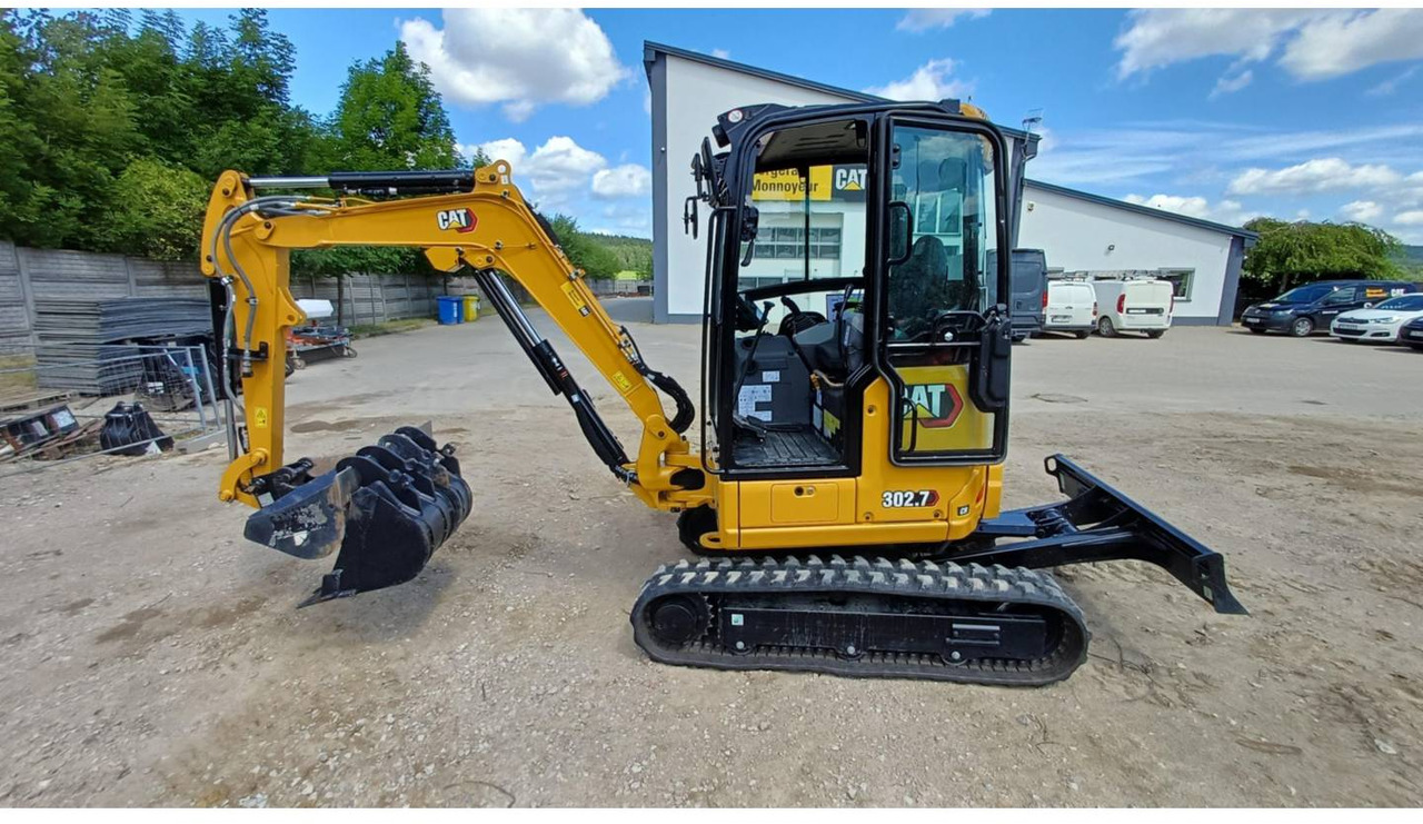 CAT 302.7CR - Pásové rýpadlo: obrázek 2 CAT 302.7CR - Pásové rýpadlo: obrázek 2