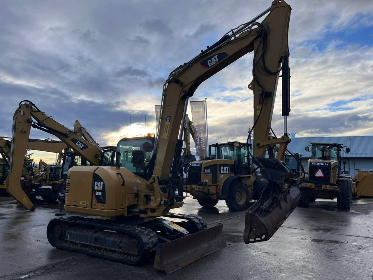 CAT 308E2CR - Pásové rýpadlo: obrázek 2 CAT 308E2CR - Pásové rýpadlo: obrázek 2