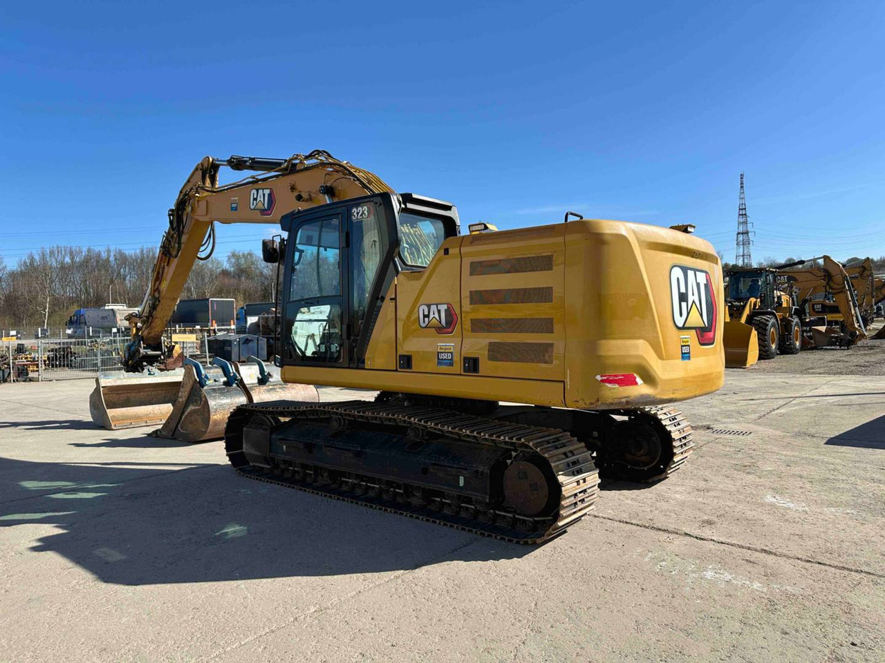 CAT 323 - Pásové rýpadlo: obrázek 4 CAT 323 - Pásové rýpadlo: obrázek 4