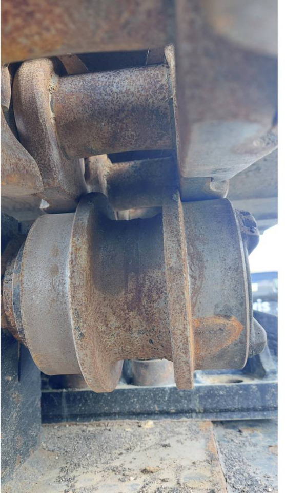 Pásové rýpadlo CAT 352: obrázek 20