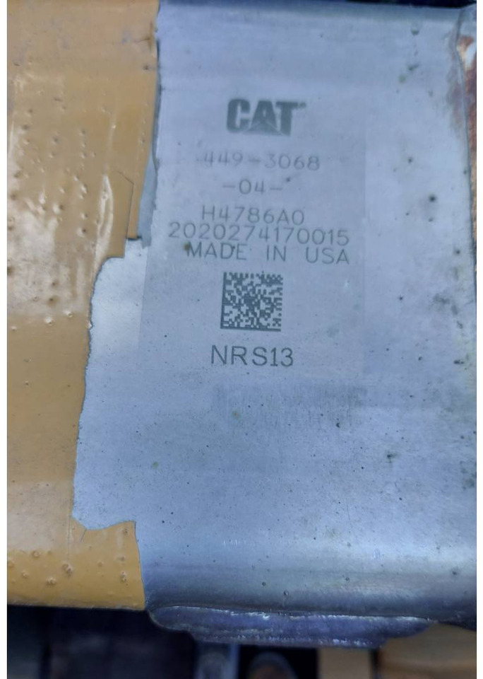 Pásové rýpadlo CAT 352: obrázek 8