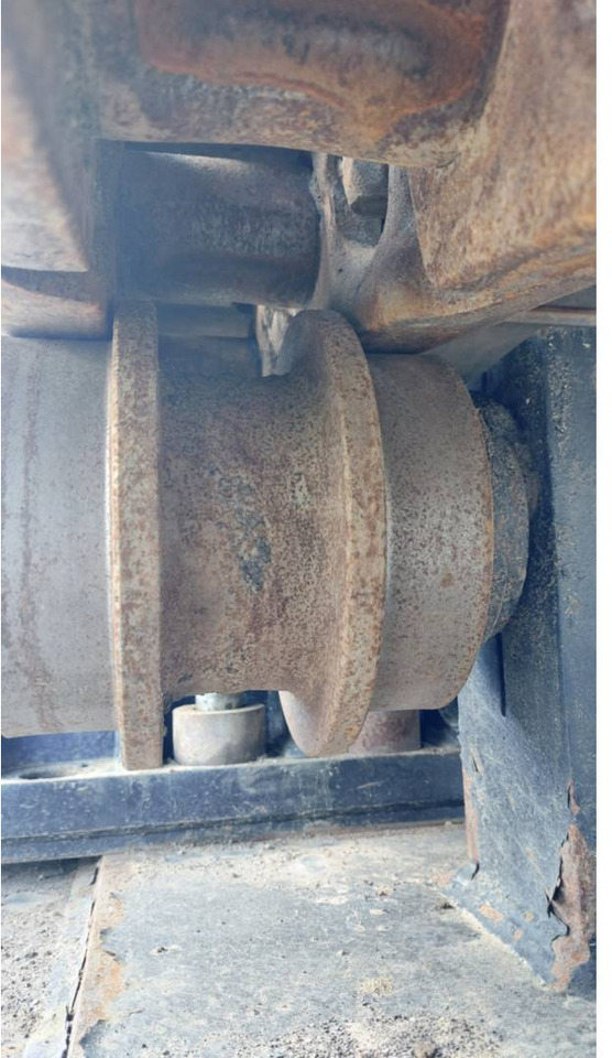 Pásové rýpadlo CAT 352: obrázek 23