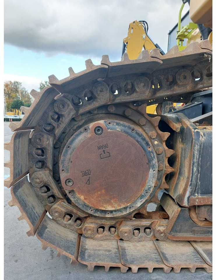 Pásové rýpadlo CAT 352: obrázek 18