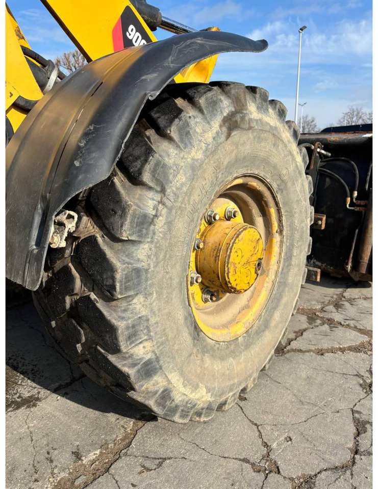 Kolový nakladač CAT 906H2: obrázek 11