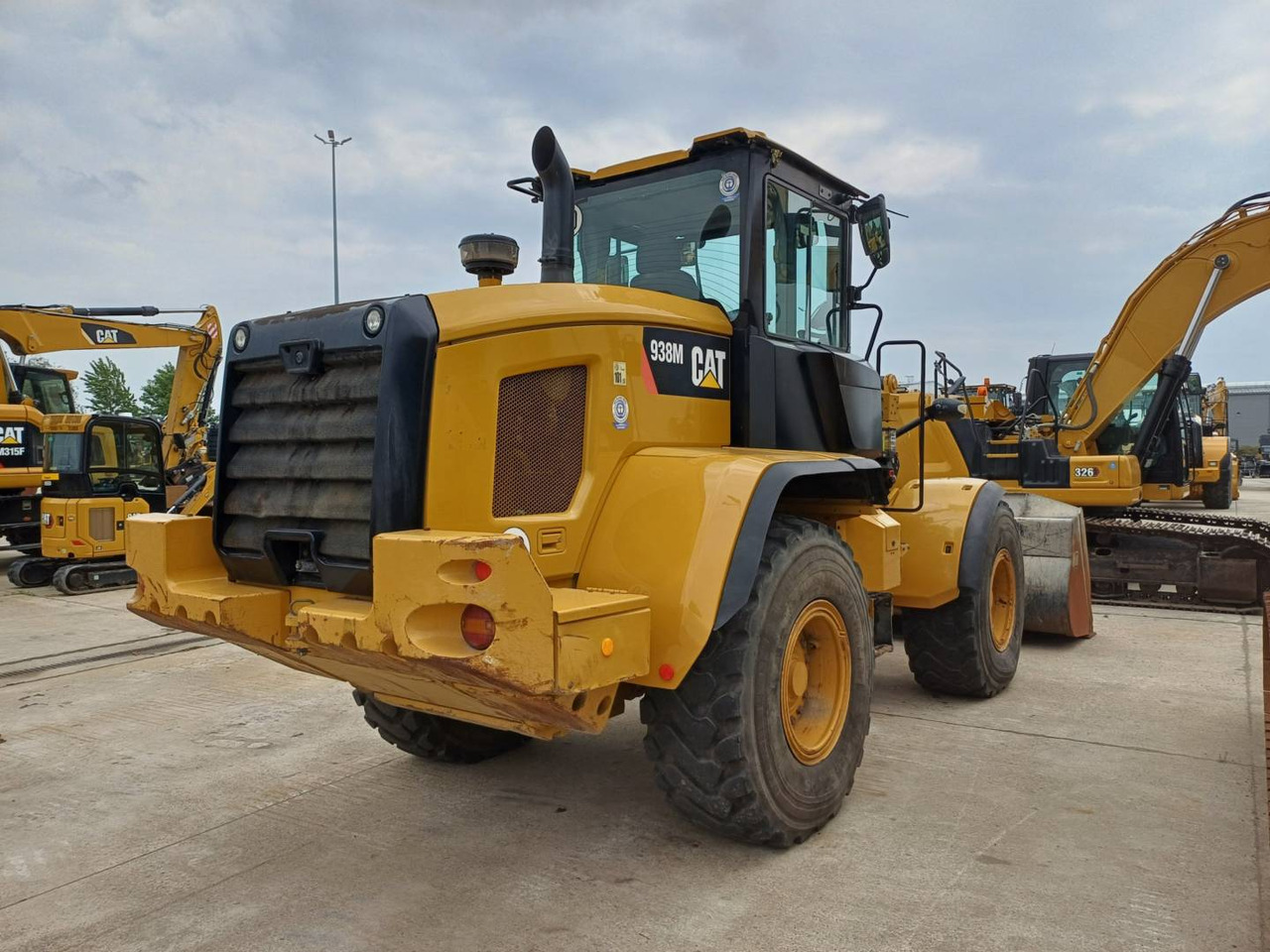 CAT 938M - Kolový nakladač: obrázek 3 CAT 938M - Kolový nakladač: obrázek 3