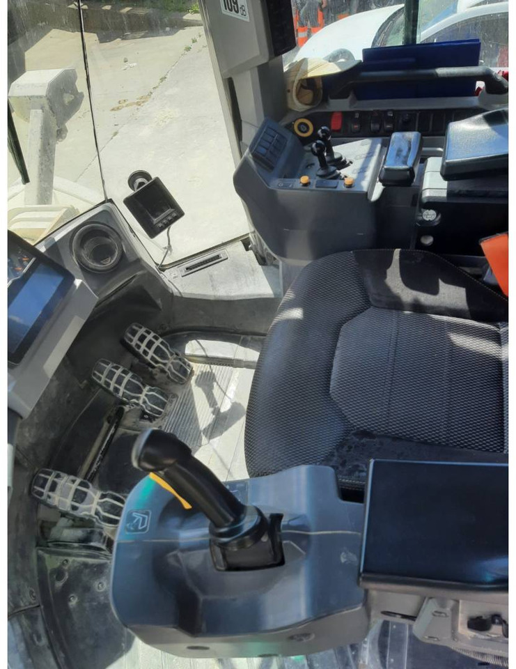 Kolový nakladač CAT 980: obrázek 31 Kolový nakladač CAT 980: obrázek 31