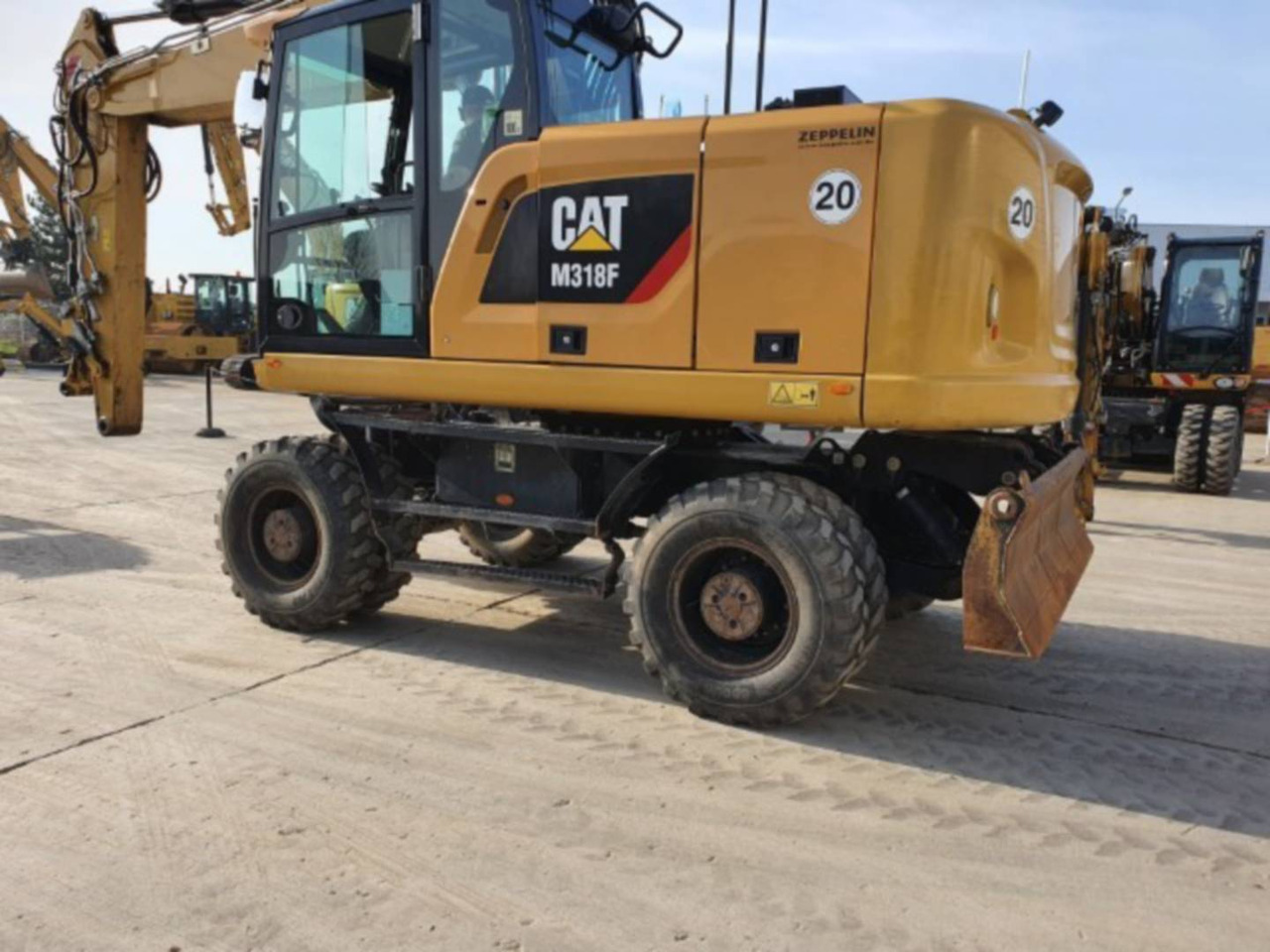 CAT M318F - Kolesové rýpadlo: obrázek 4 CAT M318F - Kolesové rýpadlo: obrázek 4