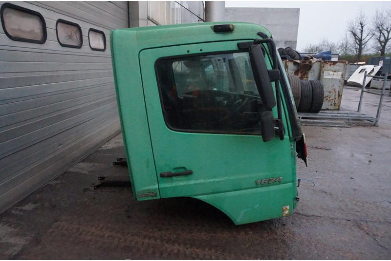 Mercedes-Benz ATEGO F07 KORT RECHTS STUUR 972 890 25 200671 - Kabina a interiér pro Nákladní auto: obrázek 2 Mercedes-Benz ATEGO F07 KORT RECHTS STUUR 972 890 25 200671 - Kabina a interiér pro Nákladní auto: obrázek 2