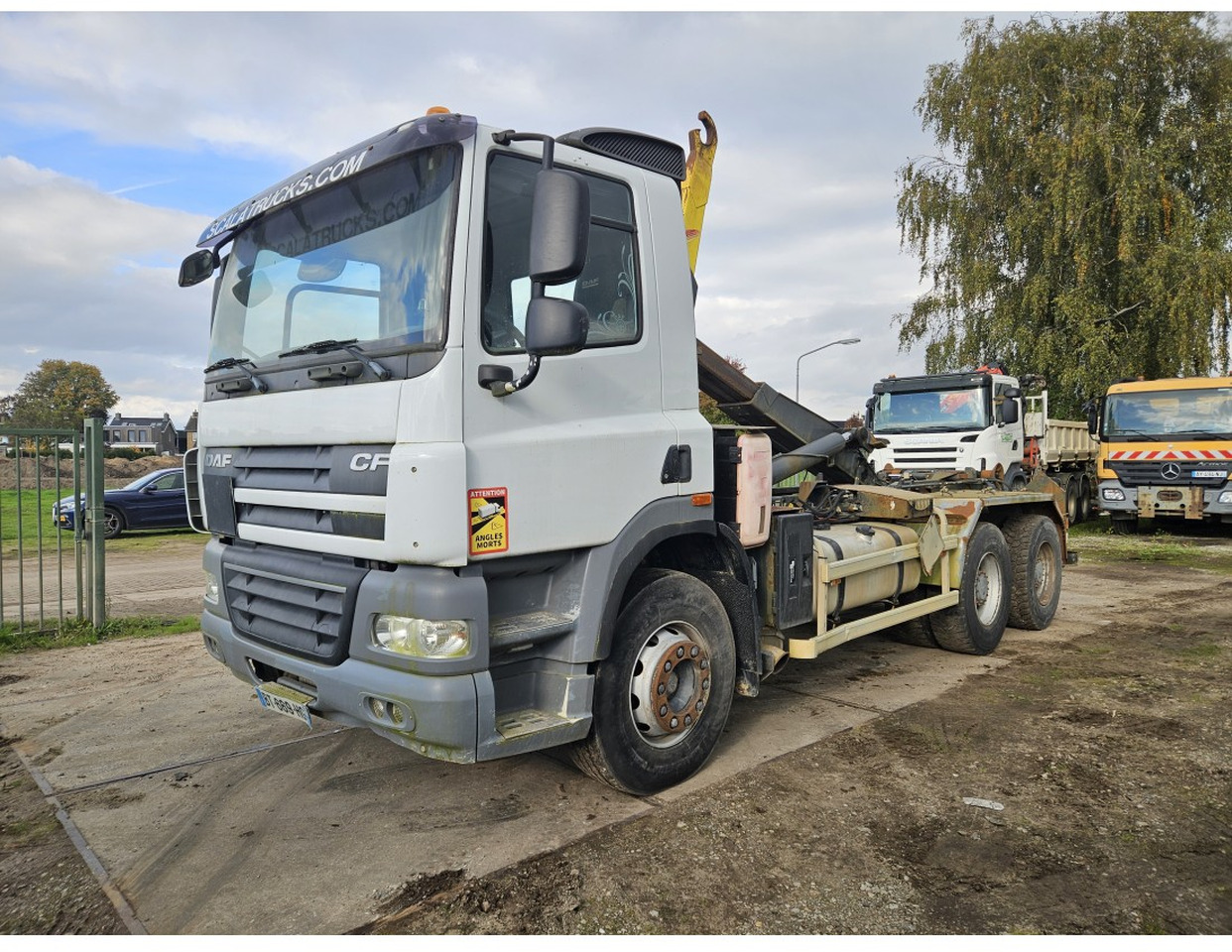 DAF CF85.460 6x4 hooklift full sping suspension Automatic gearbox 2011 - Hákový nosič kontejnerů: obrázek 1 DAF CF85.460 6x4 hooklift full sping suspension Automatic gearbox 2011 - Hákový nosič kontejnerů: obrázek 1