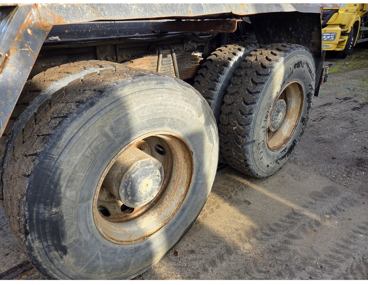 MAN FE 360 6X4 HOOKLIFT 6 CYL MANUAL GEARBOX - Hákový nosič kontejnerů: obrázek 5 MAN FE 360 6X4 HOOKLIFT 6 CYL MANUAL GEARBOX - Hákový nosič kontejnerů: obrázek 5