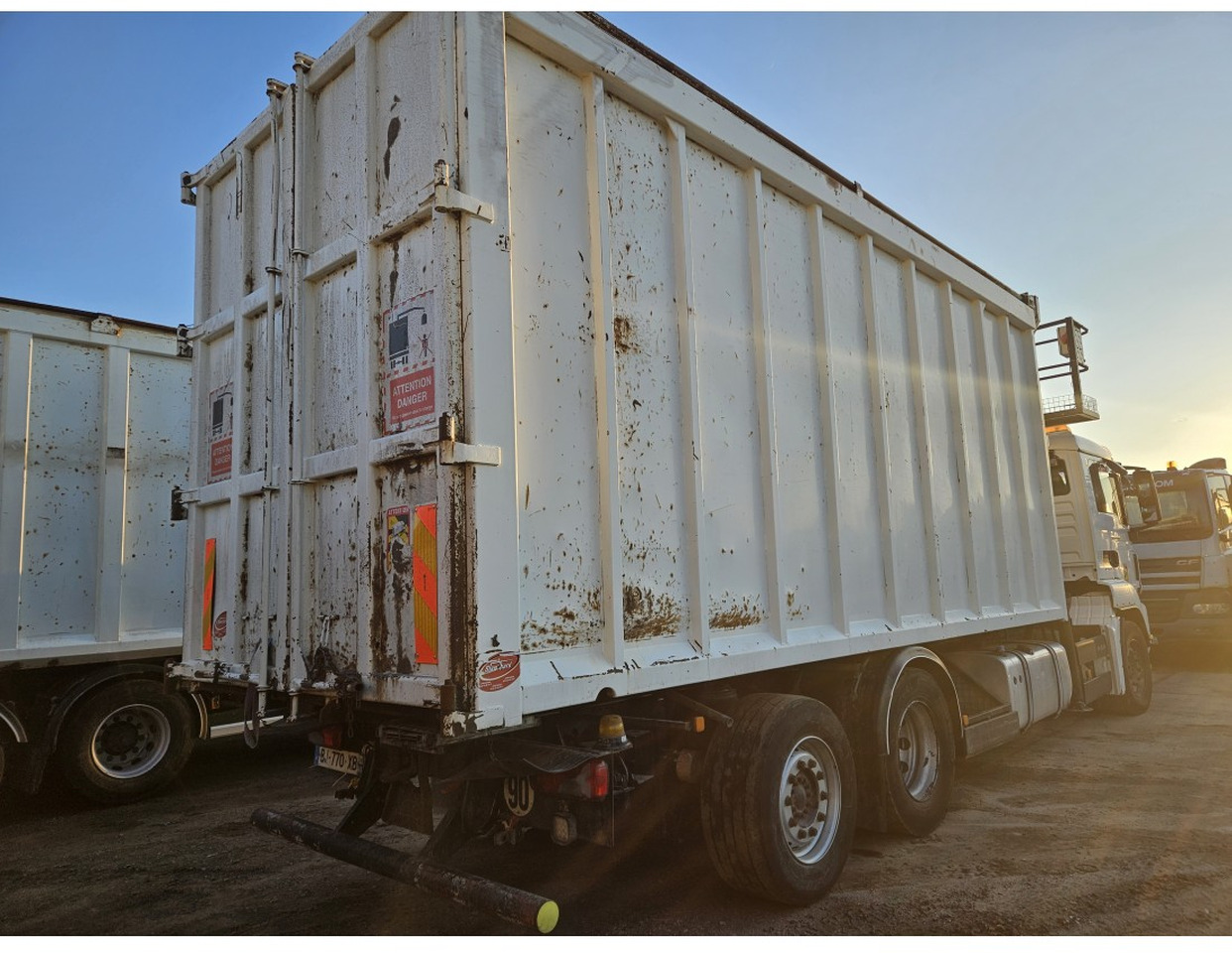 MAN TGS 26.400 6x2 steering axle lenk Tipper Crane Jonsered 1320 Z - Sklápěč, Auto s hydraulickou rukou: obrázek 5 MAN TGS 26.400 6x2 steering axle lenk Tipper Crane Jonsered 1320 Z - Sklápěč, Auto s hydraulickou rukou: obrázek 5