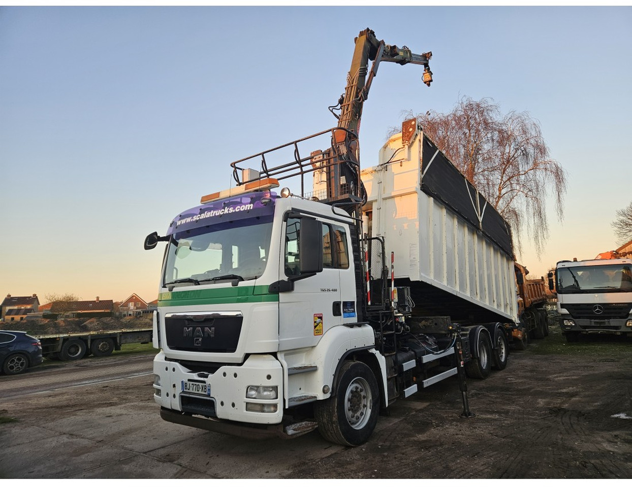 MAN TGS 26.400 6x2 steering axle lenk Tipper Crane Jonsered 1320 Z - Sklápěč, Auto s hydraulickou rukou: obrázek 1 MAN TGS 26.400 6x2 steering axle lenk Tipper Crane Jonsered 1320 Z - Sklápěč, Auto s hydraulickou rukou: obrázek 1
