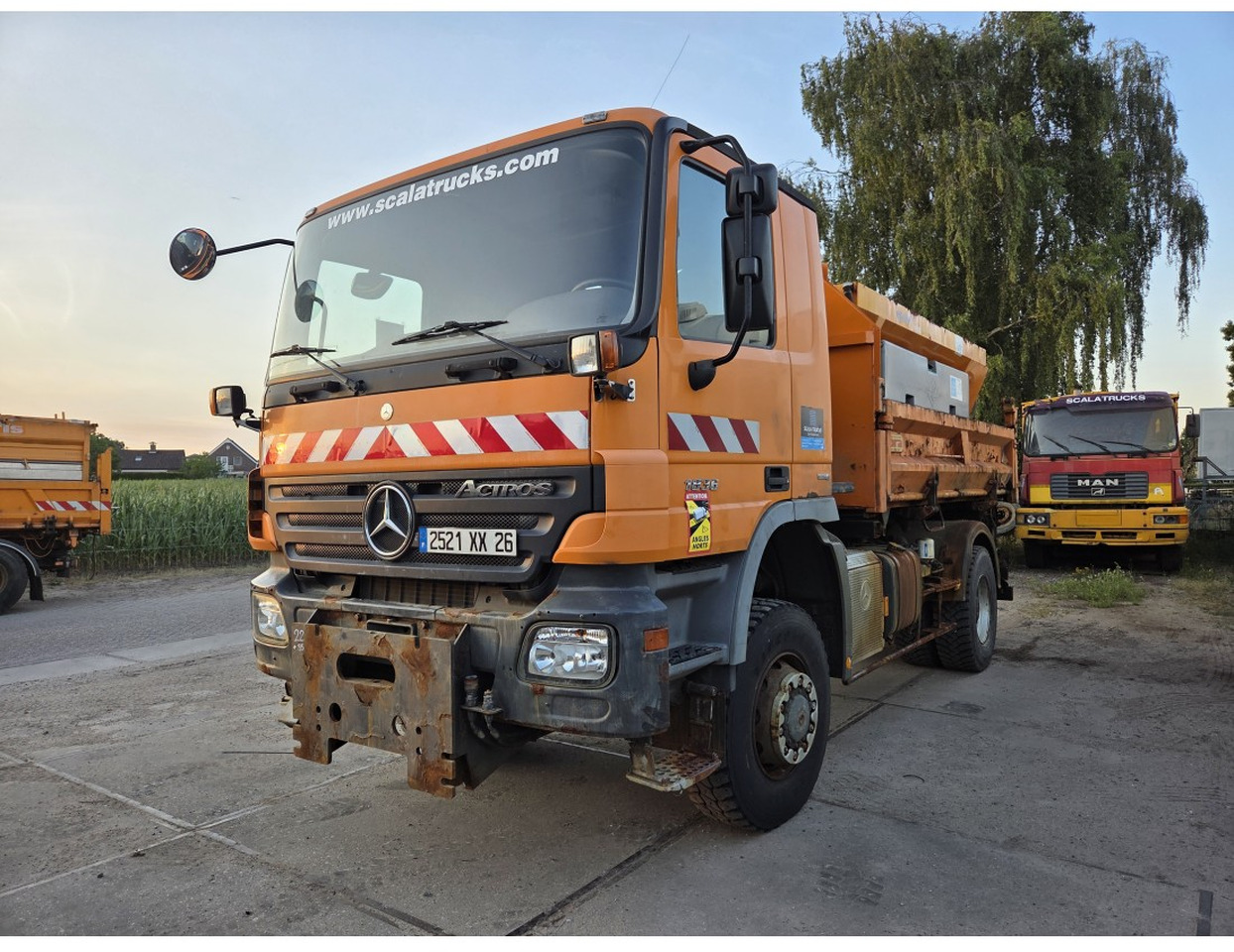 MERCEDES ACTROS 1836 4X4 TIPPER possible to buy with salt spreader - Sklápěč: obrázek 1 MERCEDES ACTROS 1836 4X4 TIPPER possible to buy with salt spreader - Sklápěč: obrázek 1