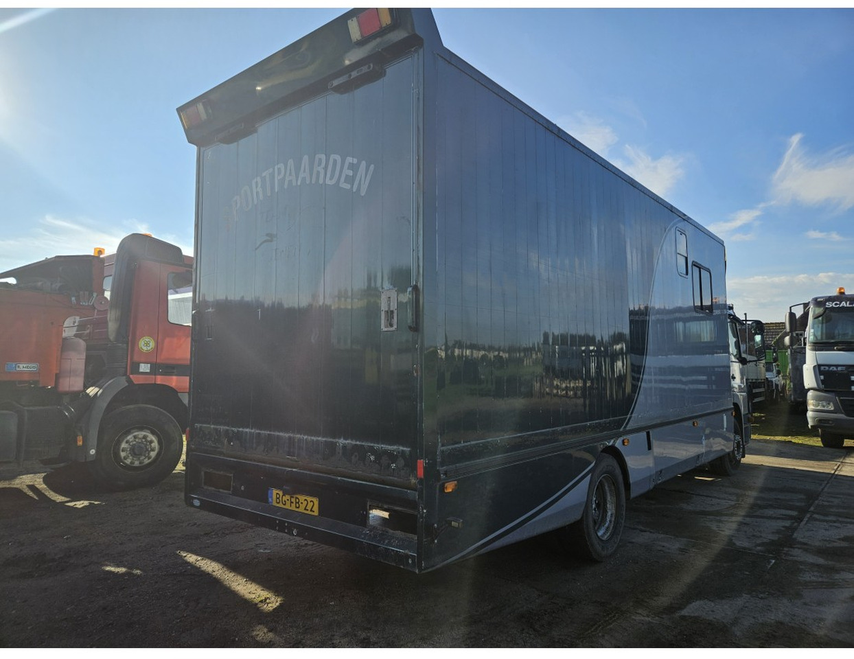 Mercedes Atego 1217 L 4x2 Horse transport Dutch Truck - Auto na přepravu koní: obrázek 2 Mercedes Atego 1217 L 4x2 Horse transport Dutch Truck - Auto na přepravu koní: obrázek 2