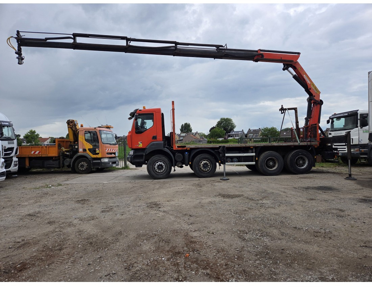 Renault Kerax 430 8X4 Flatbed Crane Palfinger PK26002EH 26 ton 5 Extensions *Retarder - Nákladní automobil valníkový/ Plošinový, Auto s hydraulickou rukou: obrázek 3 Renault Kerax 430 8X4 Flatbed Crane Palfinger PK26002EH 26 ton 5 Extensions *Retarder - Nákladní automobil valníkový/ Plošinový, Auto s hydraulickou rukou: obrázek 3
