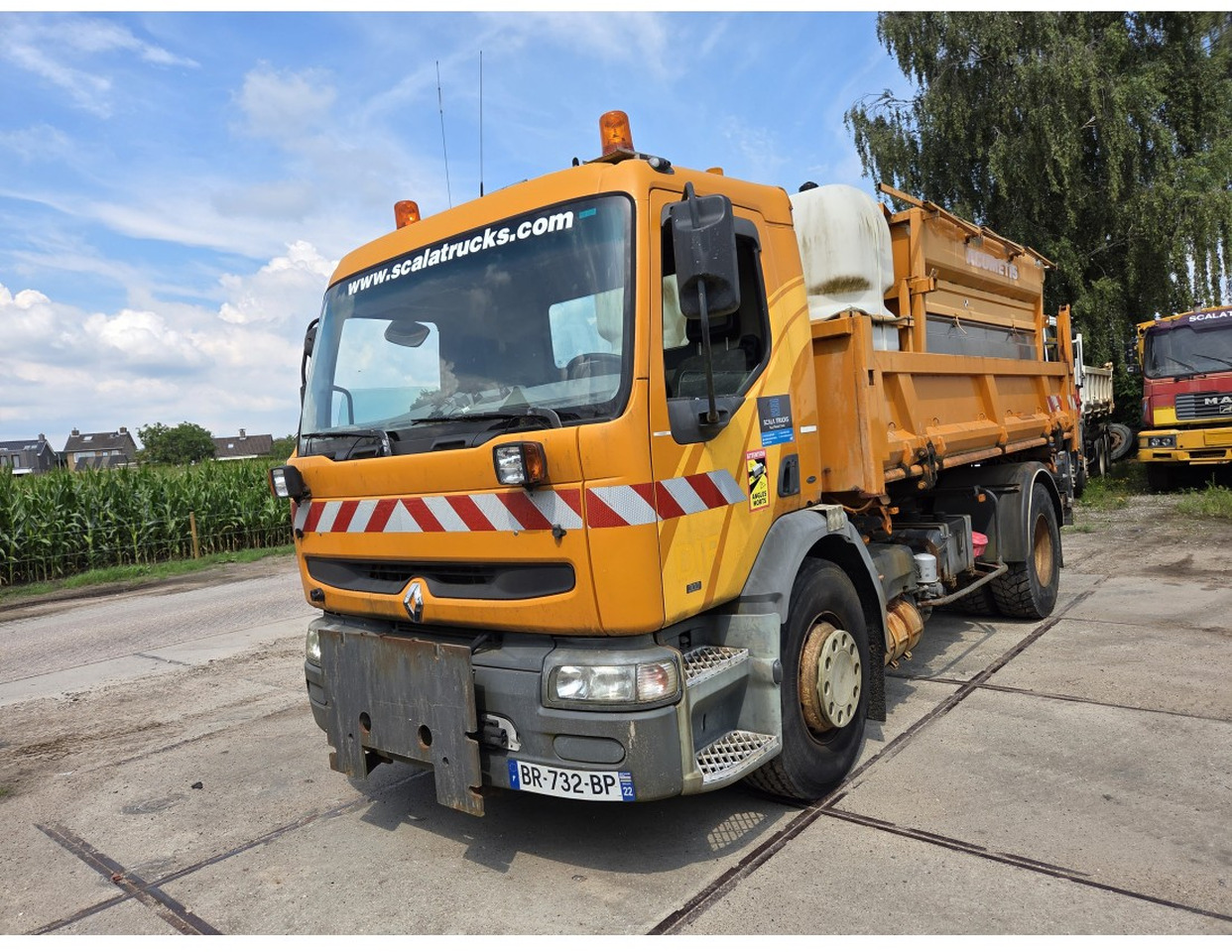 Renault Premium 300 4x2 Tipper Gritter Manual Gearbox Mechanical pump Pomp - Sklápěč: obrázek 1 Renault Premium 300 4x2 Tipper Gritter Manual Gearbox Mechanical pump Pomp - Sklápěč: obrázek 1