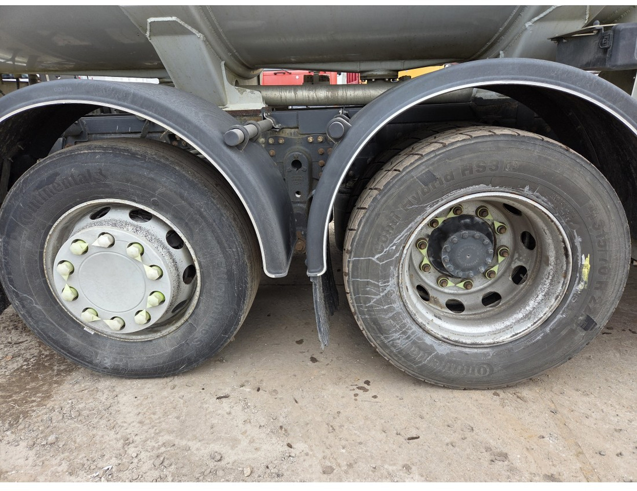 Cisternové vozidlo Renault Premium 340 6x2 Fuel Tank 18.540 L 3 compart Steering Axle Retarder Manual gearbox: obrázek 6
