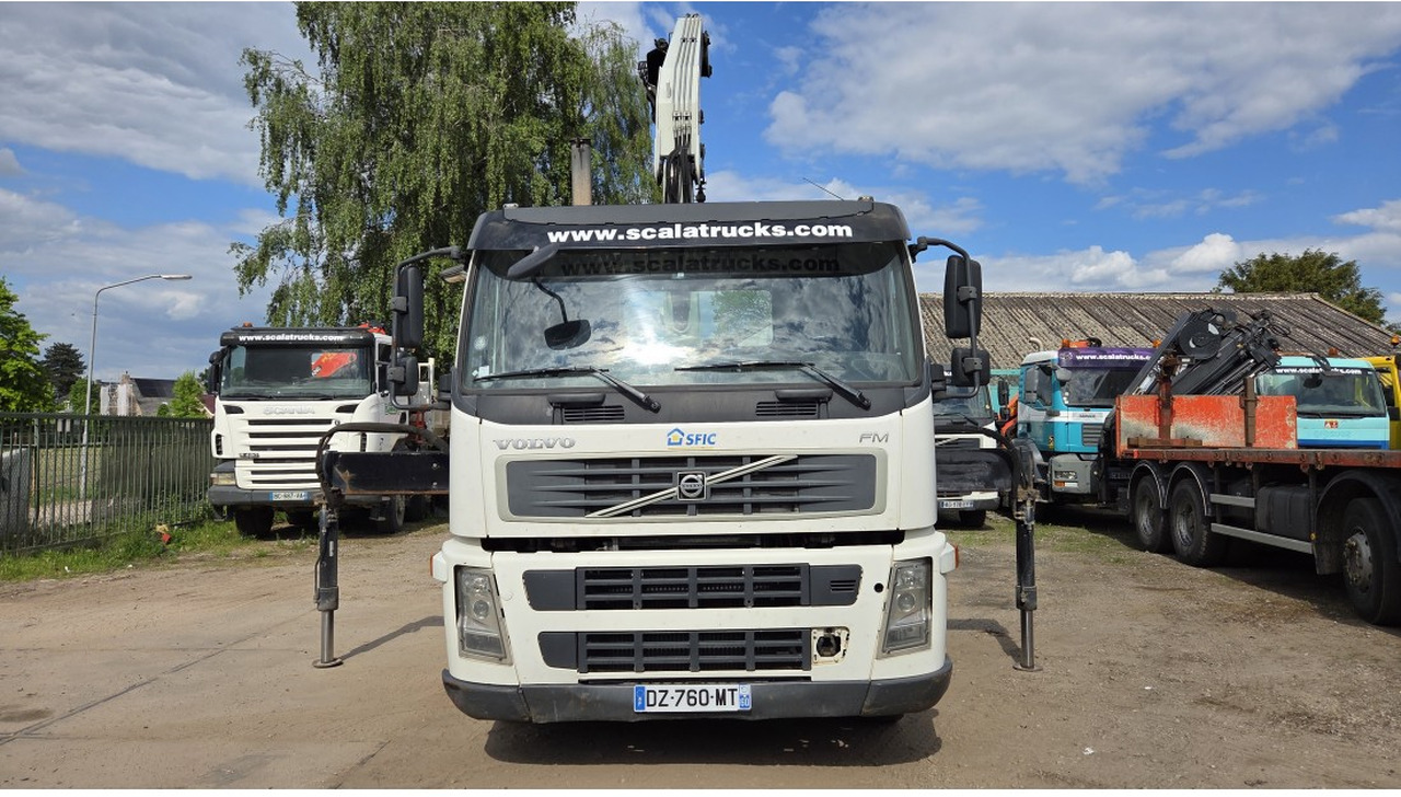VOLVO FM 360 4X2 EURO 3 TRACTOR UNIT CRANE PM 20T MANUAL GEARBOX - Tahač: obrázek 3 VOLVO FM 360 4X2 EURO 3 TRACTOR UNIT CRANE PM 20T MANUAL GEARBOX - Tahač: obrázek 3