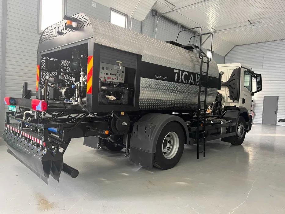 TICAB Аutonomous Asphalt Sprayer 8000 L, Asphalt Distributor, Manufacturer - Autočerpadlo: obrázek 1 TICAB Аutonomous Asphalt Sprayer 8000 L, Asphalt Distributor, Manufacturer - Autočerpadlo: obrázek 1