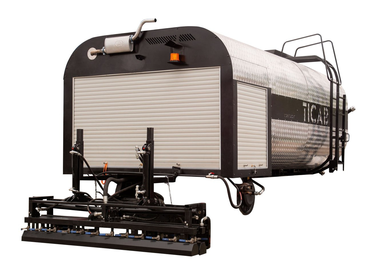 TICAB Аutonomous Asphalt Sprayer 8000 L, Asphalt Distributor, Manufacturer - Autočerpadlo: obrázek 2 TICAB Аutonomous Asphalt Sprayer 8000 L, Asphalt Distributor, Manufacturer - Autočerpadlo: obrázek 2