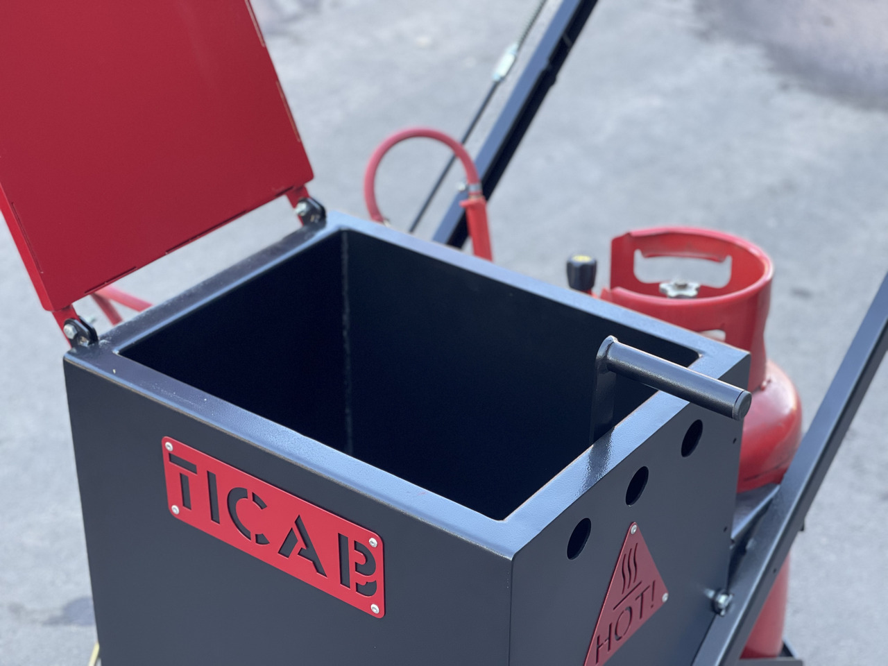 TICAB Mini Crack Sealing Machine , Hand Push Crack Fill Machine, Manufacturer - Rozstřikovač živic: obrázek 5 TICAB Mini Crack Sealing Machine , Hand Push Crack Fill Machine, Manufacturer - Rozstřikovač živic: obrázek 5